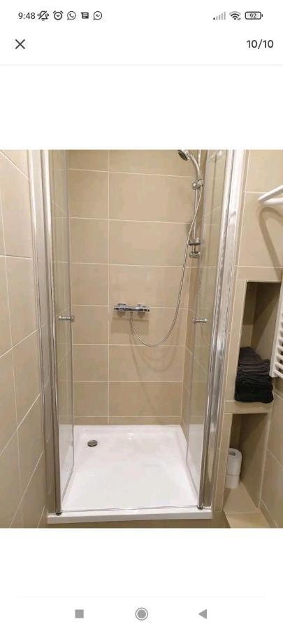 Schoenes Und Offenes Appartement Juchen Exterior photo